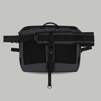 Messenger Bag F18 Gen.1 RD-MB-F18_GEN.1 (SS26) GRAPHITE