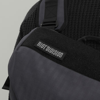 Messenger Bag F18 Gen.1 RD-MB-F18_GEN.1 (SS26) GRAPHITE