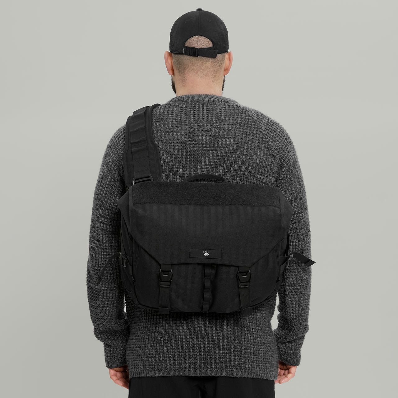 Messenger Bag F18 Gen.1 RD-MB-F18_GEN.1 (FW25) BLACK