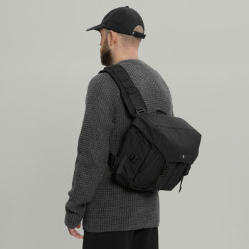 Messenger Bag F18 Gen.1 RD-MB-F18_GEN.1 (FW25) BLACK